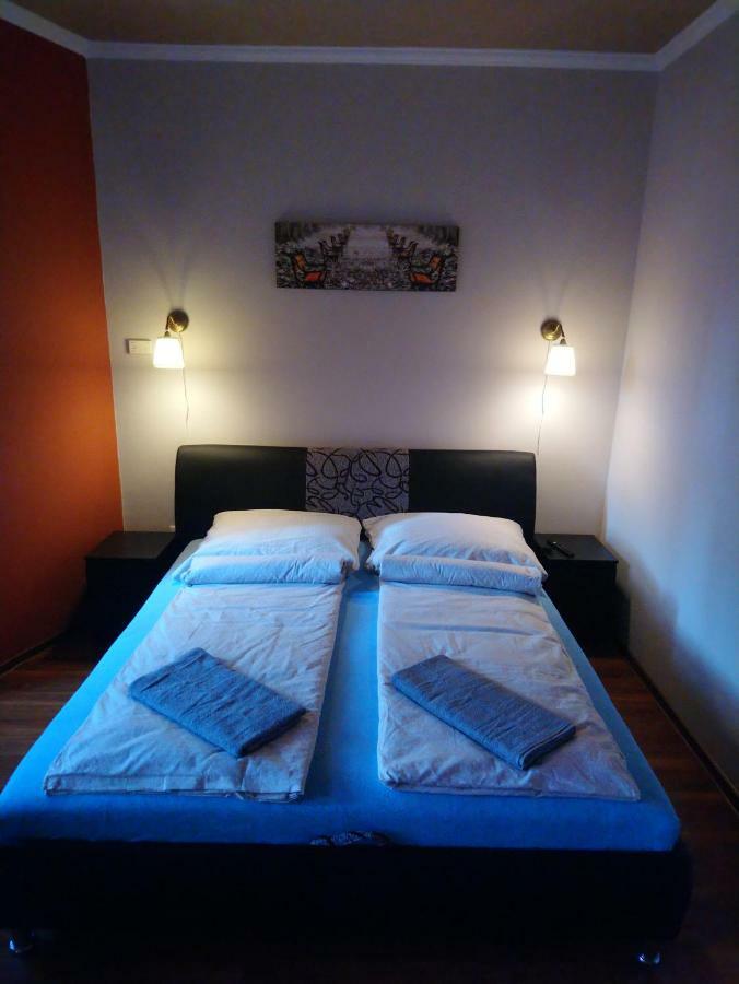 Hôtel Retron Szinva-Lux à Miskolc Extérieur photo