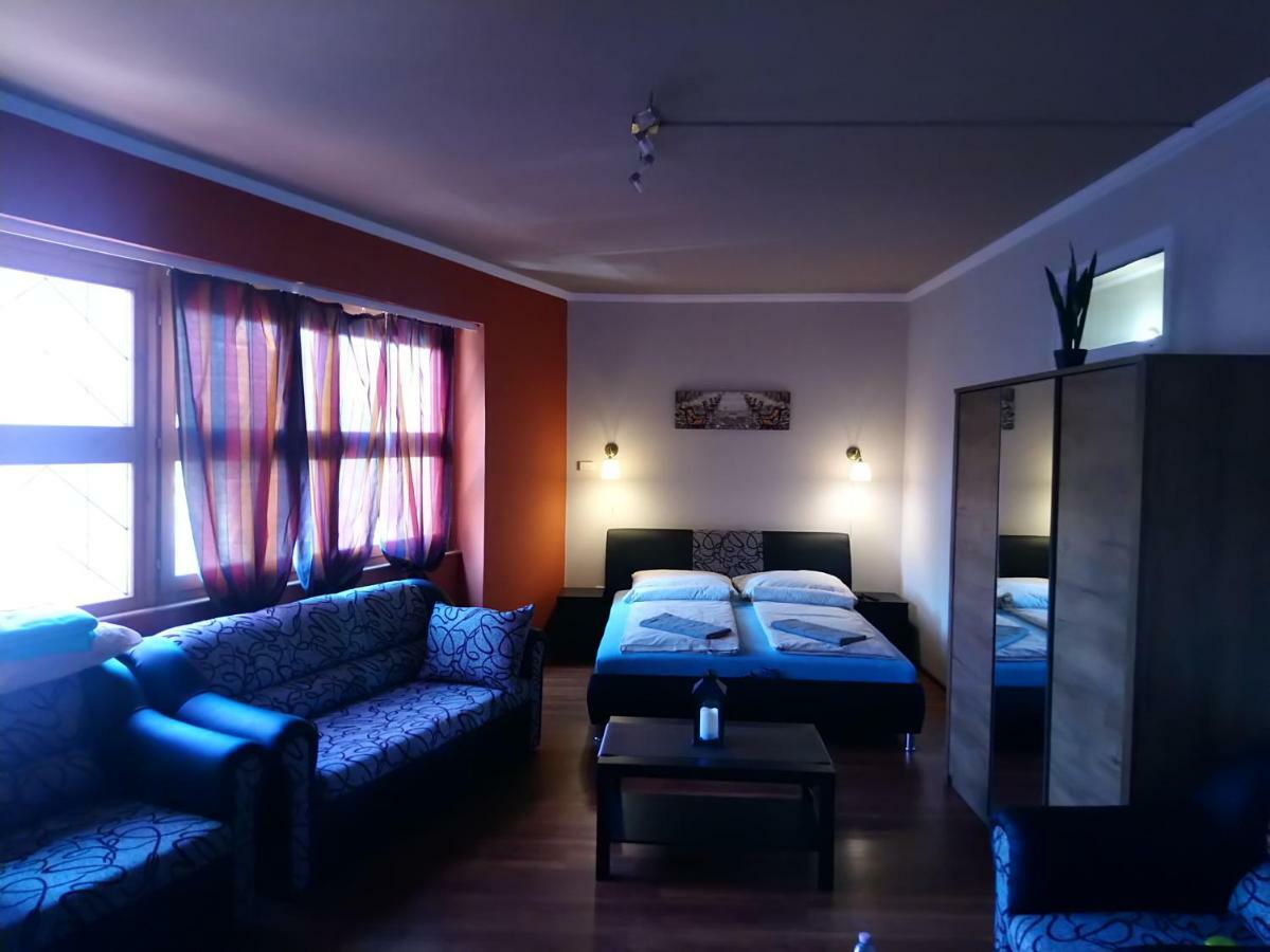 Hôtel Retron Szinva-Lux à Miskolc Extérieur photo